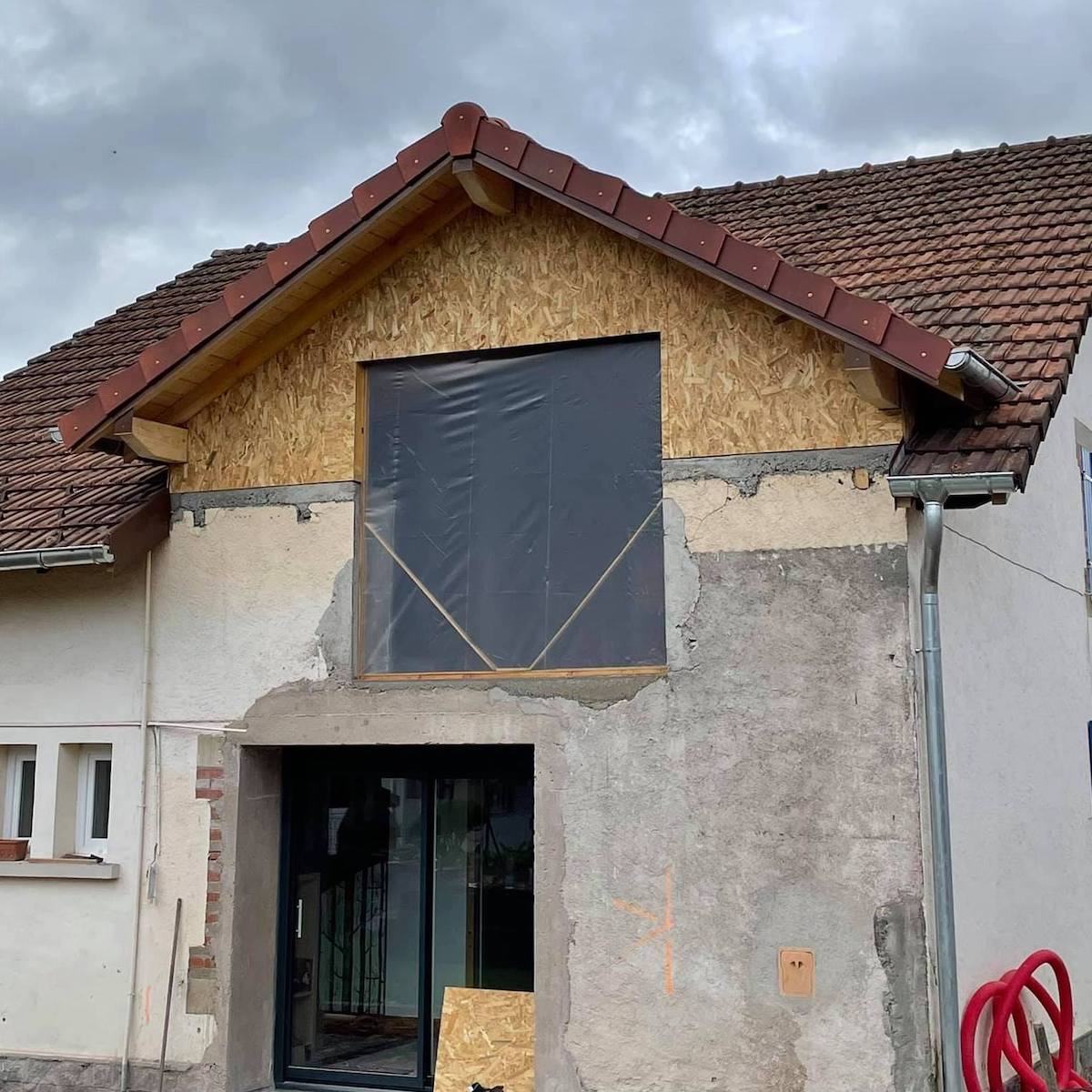 Ref 23 charpente 2 pan square 1200